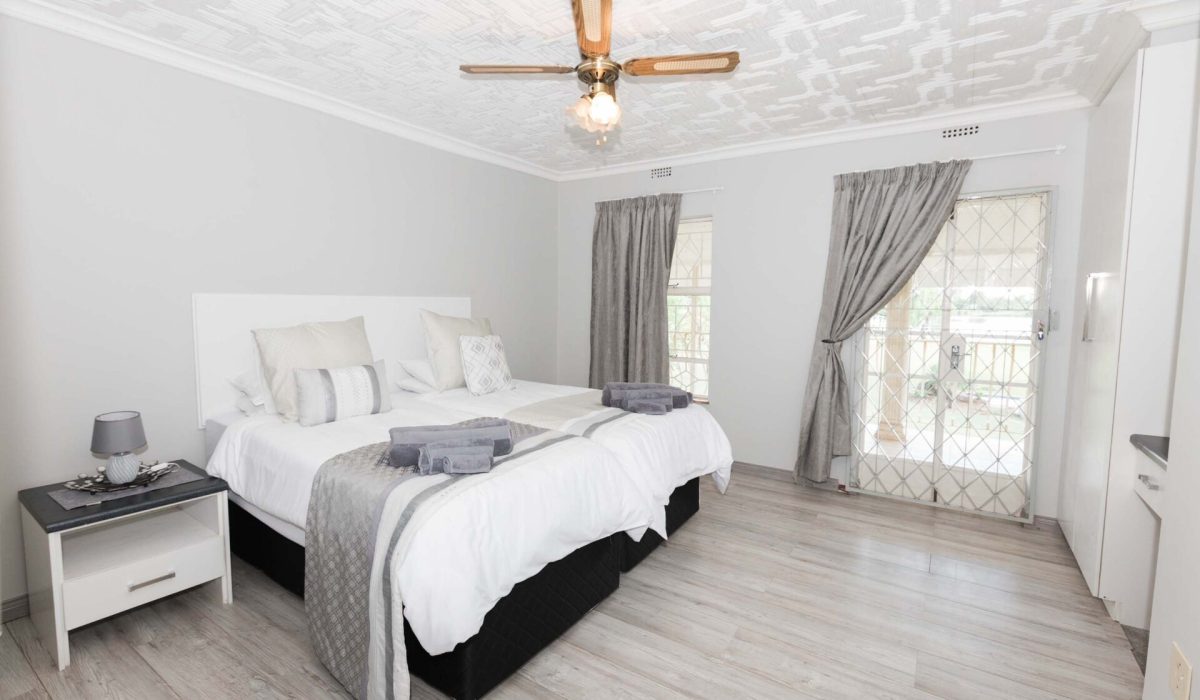 Plot 8 Lochvaal-Room 8.1
